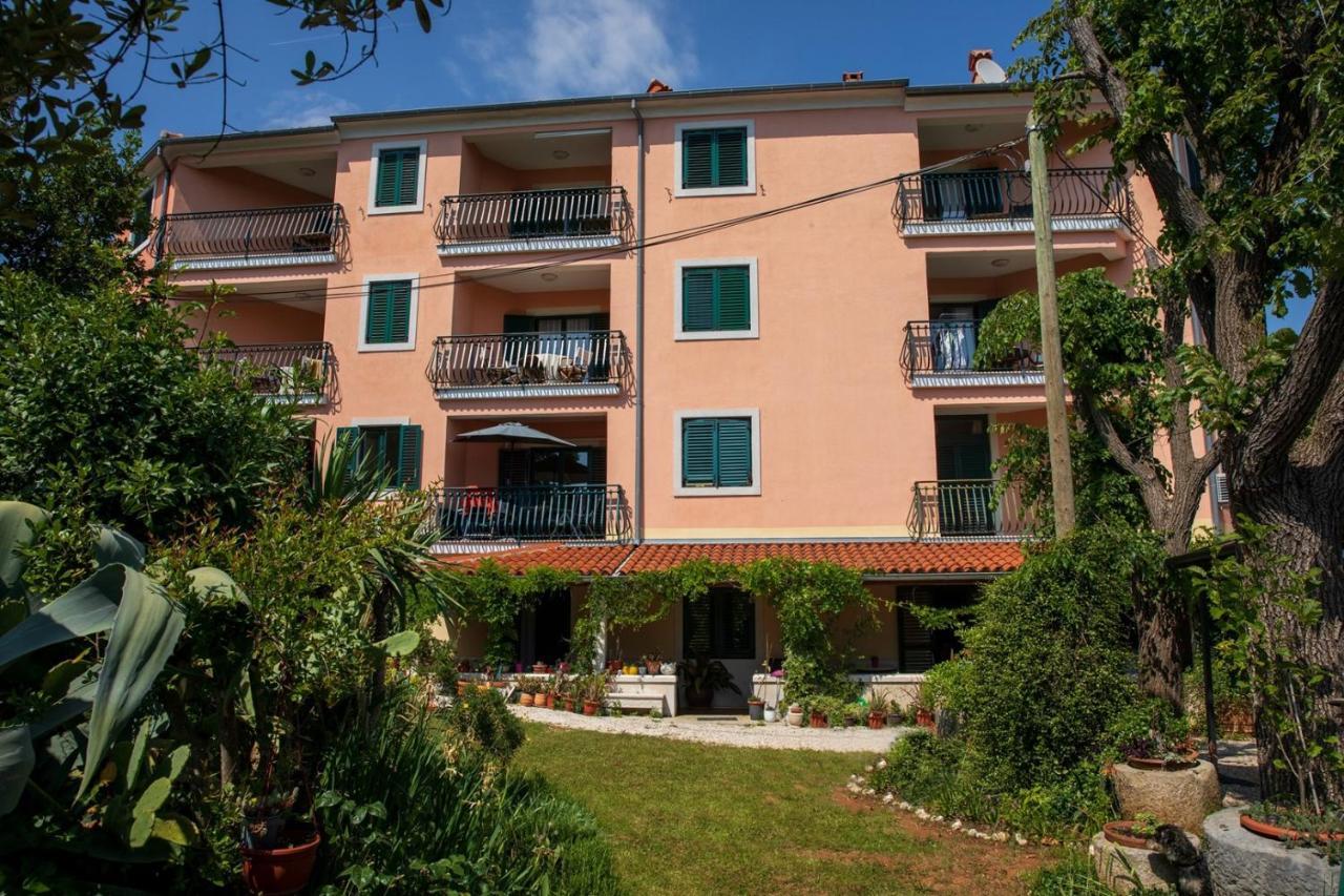 Villa Mareonda - Apartments Sussurro Rovinj Exterior foto